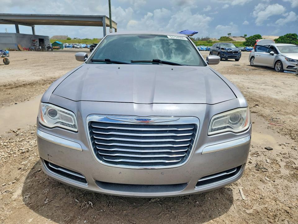 2014 Chrysler 300 მანქანა იყიდება აუქციონზე, vin: 2C3CCAAG6EH141670, აუქციონის ნომერი: 63750086