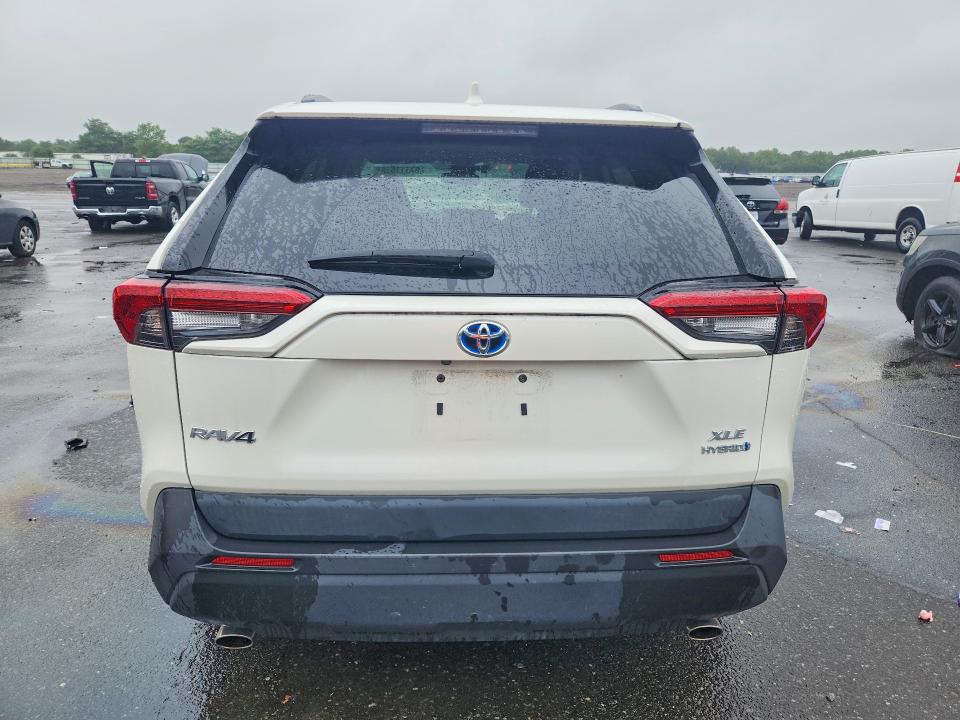 63111516 :رقم المزاد ، 4T3B6RFV8NU076373 vin ، 2022 Toyota Rav4 مزاد بيع