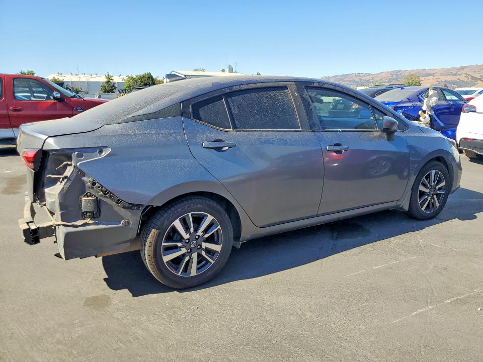 66942976 :رقم المزاد ، 3N1CN8EV6NL820274 vin ، 2022 Nissan Versa مزاد بيع