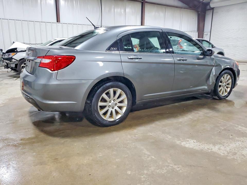 Aukcja sprzedaży 2013 Chrysler 200, vin: 1C3CCBBB2DN583912, numer aukcji: 64300436