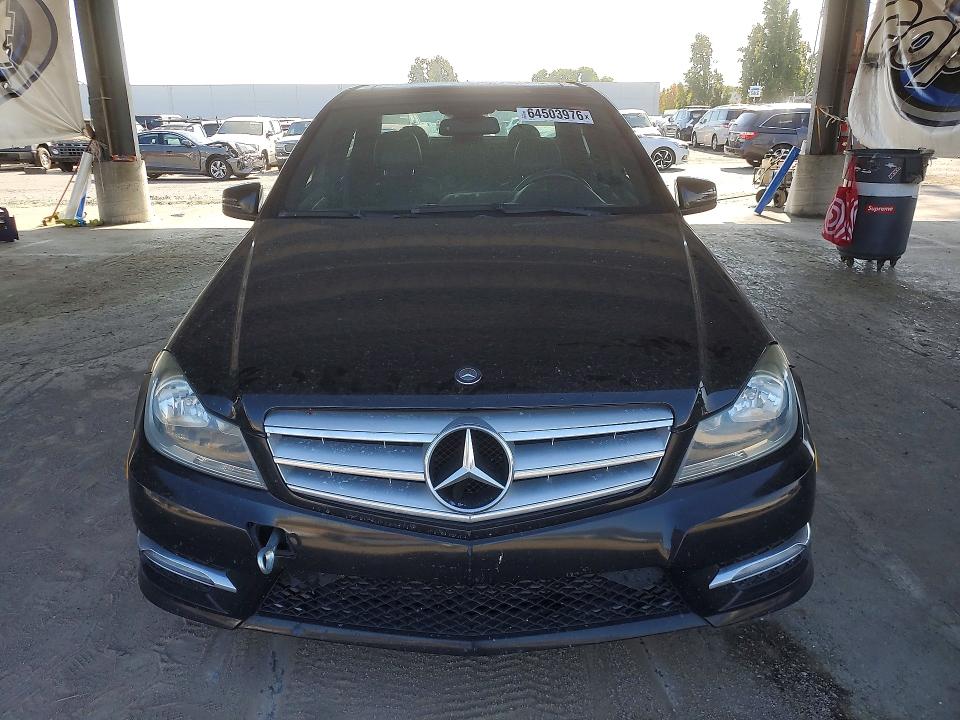 64503976 :رقم المزاد ، WDDGF4HB3CR236061 vin ، 2012 Mercedes-benz C مزاد بيع