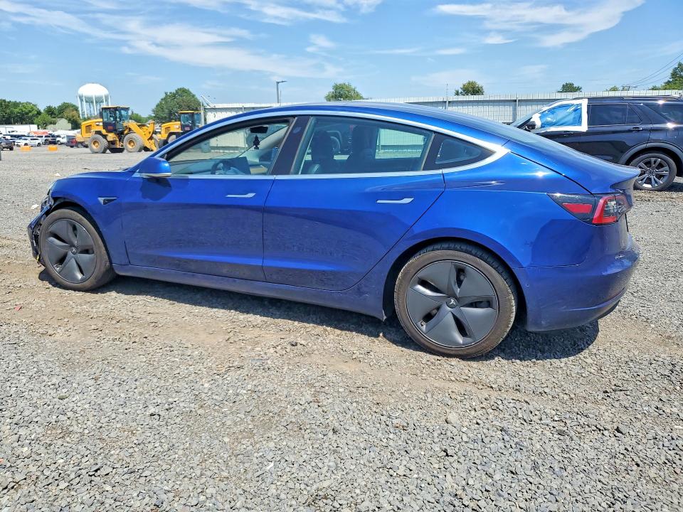 2019 Tesla Model 3 მანქანა იყიდება აუქციონზე, vin: 5YJ3E1EA2KF427139, აუქციონის ნომერი: 63909476