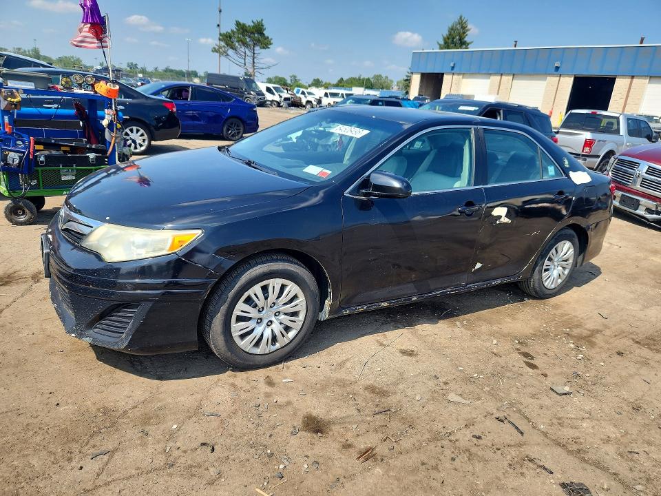 Продажа на аукционе авто 2014 Toyota Camry Hybrid, vin: 4T1BD1FK0EU139875, номер лота: 64506496