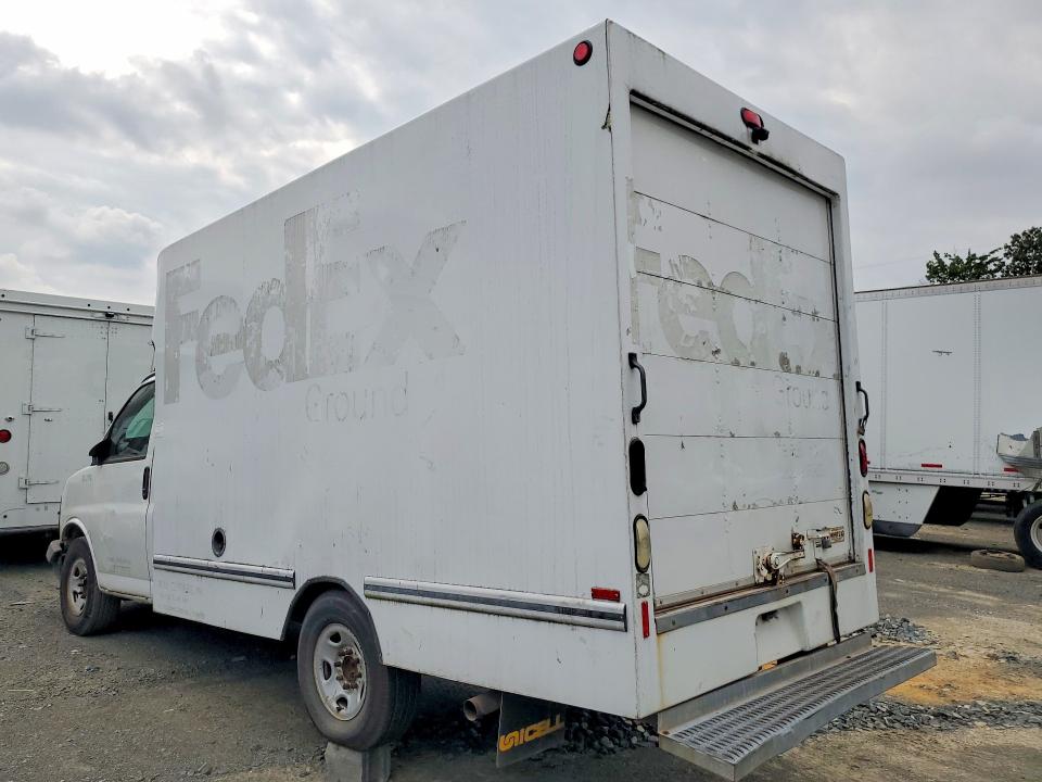 64288626 :رقم المزاد ، 1GB3G2BG3A1161392 vin ، 2010 Chevrolet Express G3500 مزاد بيع