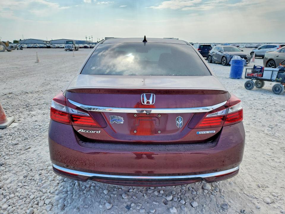 Продаж на аукціоні авто 2017 Honda Accord, vin: JHMCR6F59HC020569, номер лоту: 66765606