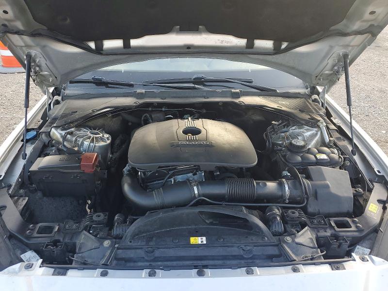 64154006 :رقم المزاد ، SAJAD4BG9HA973749 vin ، 2017 Jaguar Xe مزاد بيع