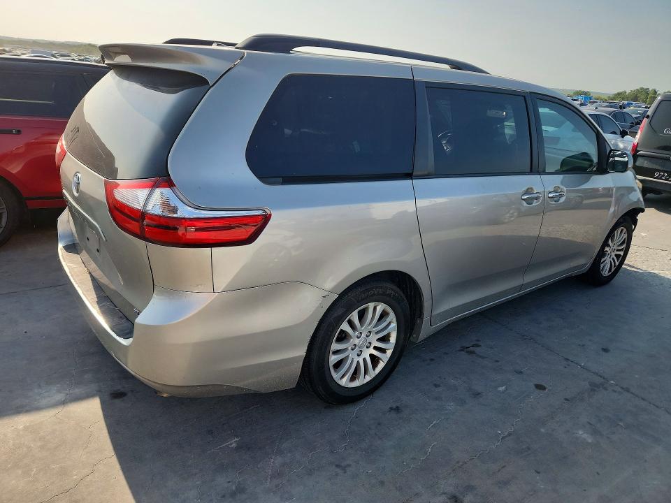 Продаж на аукціоні авто 2016 Toyota Sienna, vin: 5TDYK3DC6GS702513, номер лоту: 64039446