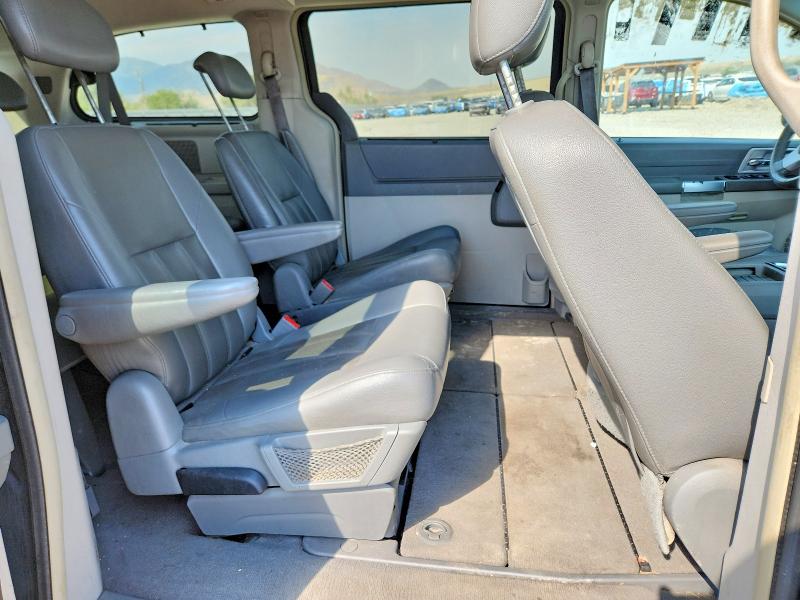 64408076 :رقم المزاد ، 2A8HR54P38R830544 vin ، 2008 Chrysler Town & Country مزاد بيع