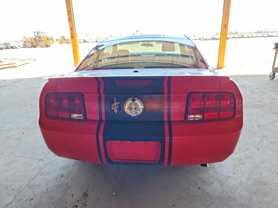 2007 Ford Mustang მანქანა იყიდება აუქციონზე, vin: 1ZVHT80N775224316, აუქციონის ნომერი: 66270486