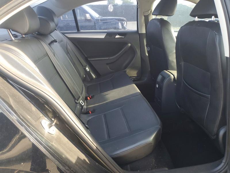 65401186 :رقم المزاد ، 3VWDX7AJ9DM353947 vin ، 2013 Volkswagen Jetta مزاد بيع