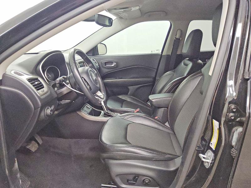 60581186 :رقم المزاد ، 3C4NJCBB4KT616356 vin ، 2019 Jeep Compass مزاد بيع