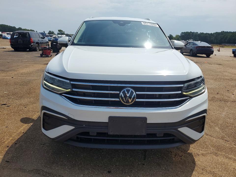Продажа на аукционе авто 2022 Volkswagen Tiguan, vin: 3VV3B7AX5NM080445, номер лота: 66275286