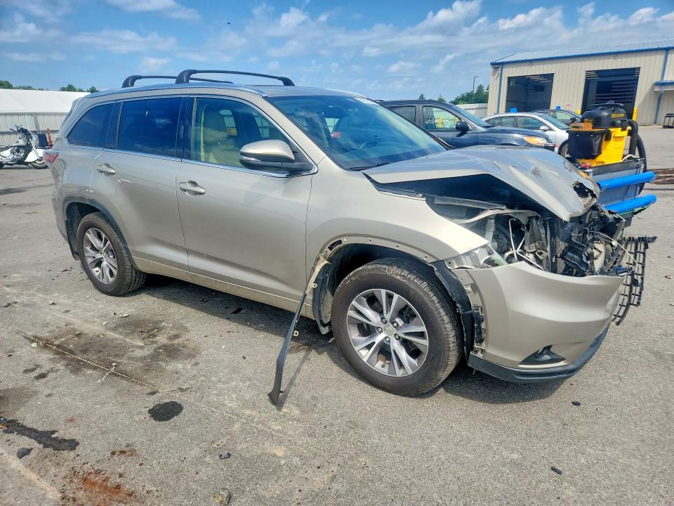 64371046 :رقم المزاد ، 5TDJKRFH0FS114232 vin ، 2015 Toyota Highlander مزاد بيع