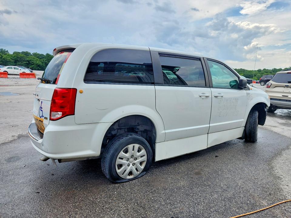 65445266 :رقم المزاد ، 2C7WDGBG2JR141003 vin ، 2018 Dodge Grand Caravan مزاد بيع