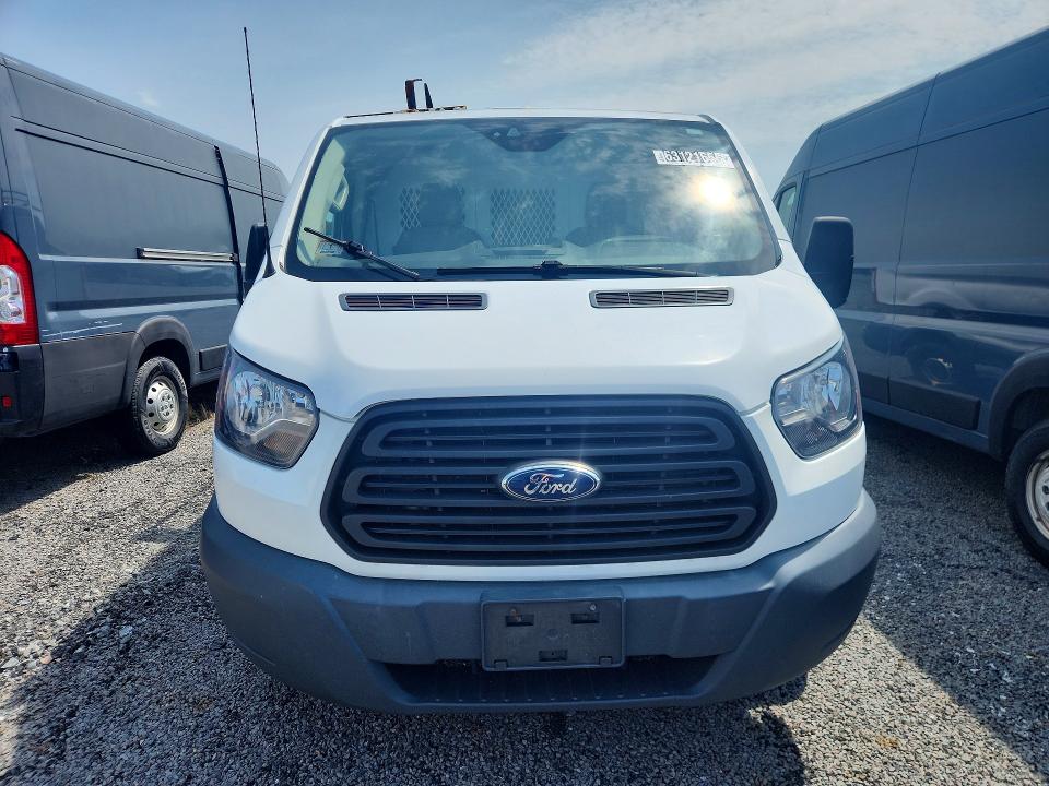 Продаж на аукціоні авто 2017 Ford Transit, vin: 1FTYR1YM4HKB36444, номер лоту: 63121656