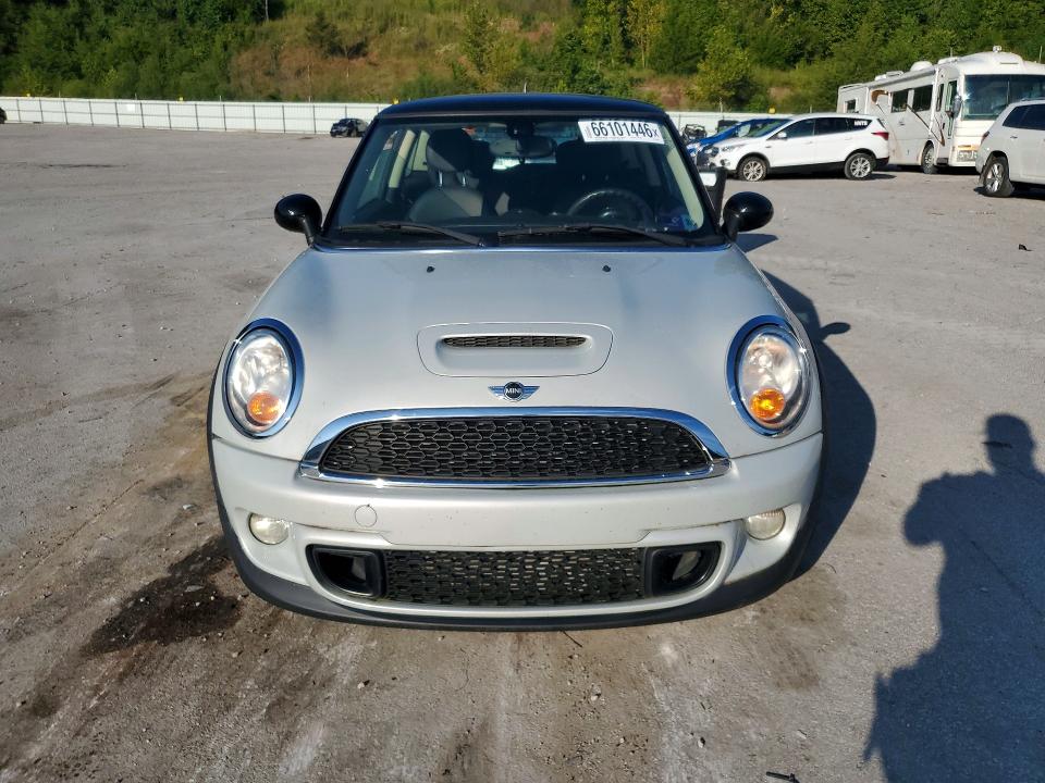 2013 Mini Cooper მანქანა იყიდება აუქციონზე, vin: WMWSV3C56DT392924, აუქციონის ნომერი: 66101446