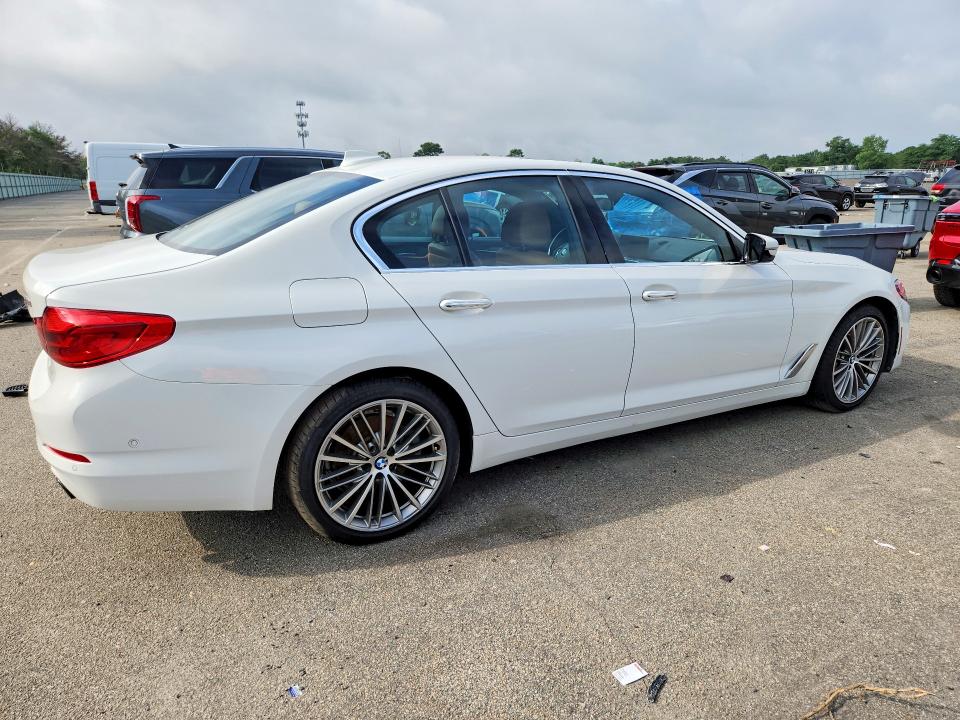 64106626 :رقم المزاد ، WBAJA7C34HG905499 vin ، 2017 Bmw 530 مزاد بيع