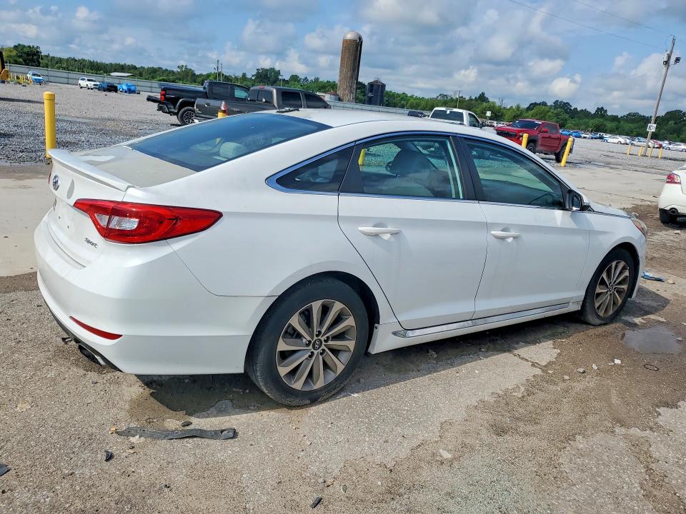 64293836 :رقم المزاد ، 5NPE34AF3FH085239 vin ، 2015 Hyundai Sonata مزاد بيع