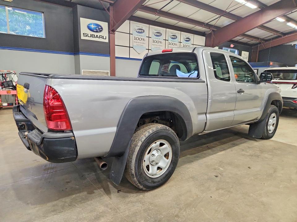 Продажа на аукционе авто 2015 Toyota Tacoma, vin: 5TFUX4EN1FX036921, номер лота: 64034136