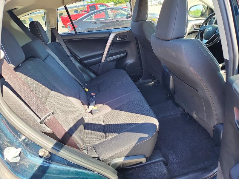 66646446 :رقم المزاد ، JTMRFREV0JJ731277 vin ، 2018 Toyota Rav4 مزاد بيع