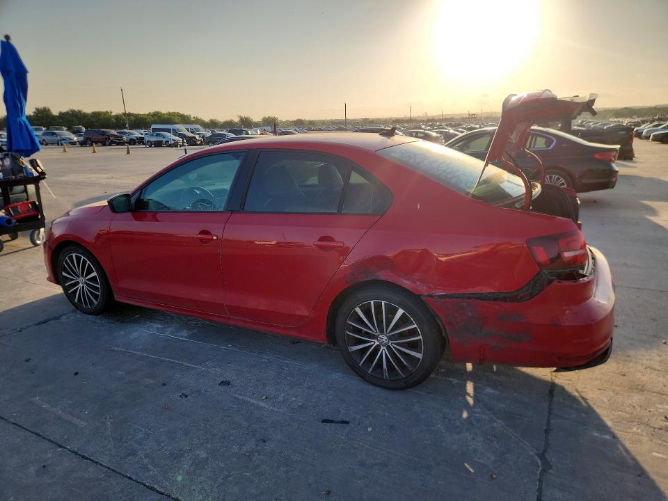 64289916 :رقم المزاد ، 3VWD17AJ9GM324907 vin ، 2016 Volkswagen Jetta مزاد بيع