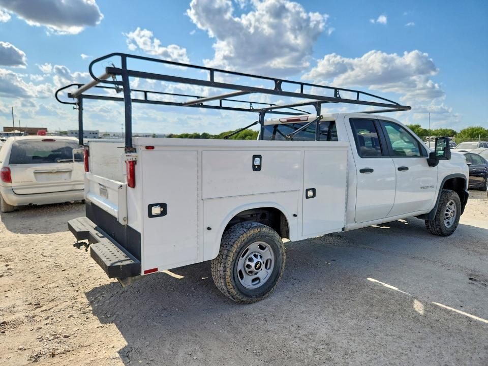 64303226 :رقم المزاد ، 1GB2WLE74LF235649 vin ، 2020 Chevrolet Silverado مزاد بيع