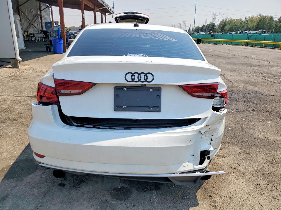 Продаж на аукціоні авто 2018 Audi A3, vin: WAUB8GFFXJ1047633, номер лоту: 64451206