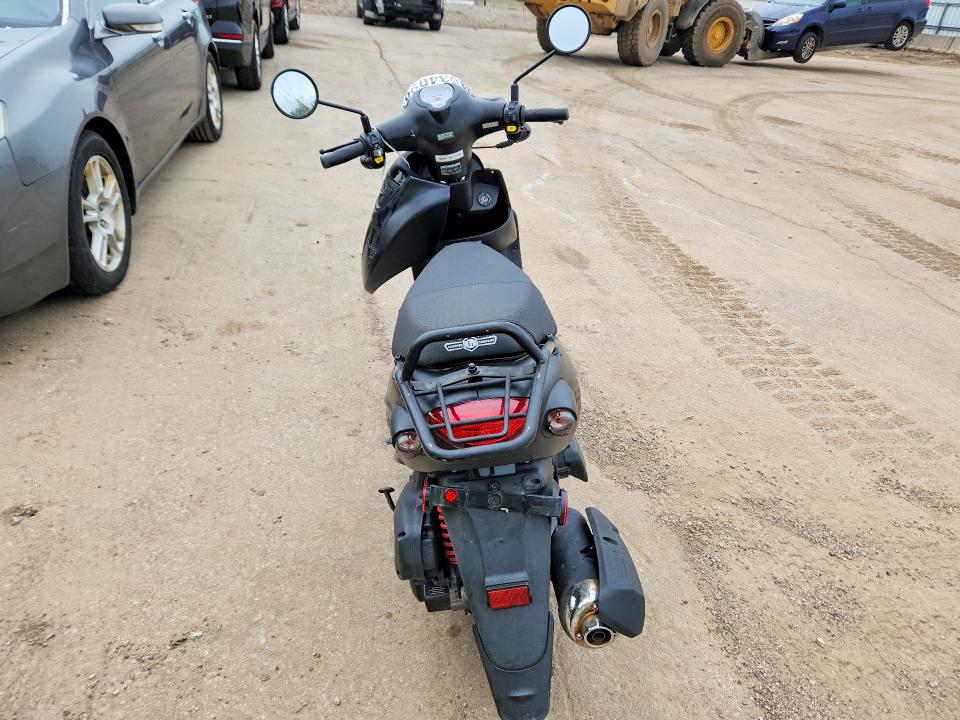 64634096 :رقم المزاد ، RFVPAC900M1005608 vin ، 2021 Genuine Scooter Co. Buddy مزاد بيع