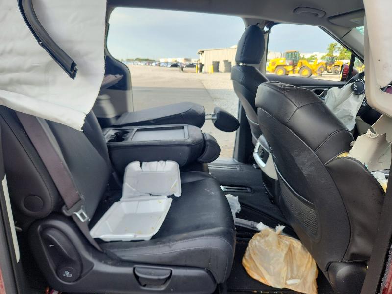 Продаж на аукціоні авто 2024 Kia Carnival, vin: KNDNB4H39R6329456, номер лоту: 63689846