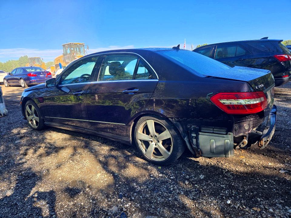 65820566 :رقم المزاد ، WDDHF8HB6AA086163 vin ، 2010 Mercedes-benz E مزاد بيع