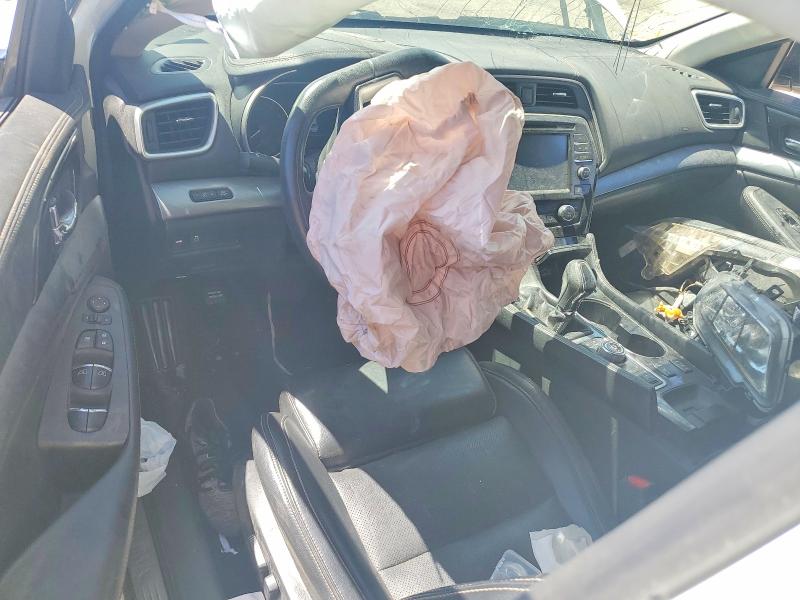 65392216 :رقم المزاد ، 1N4AA6AP0HC422687 vin ، 2017 Nissan Maxima مزاد بيع