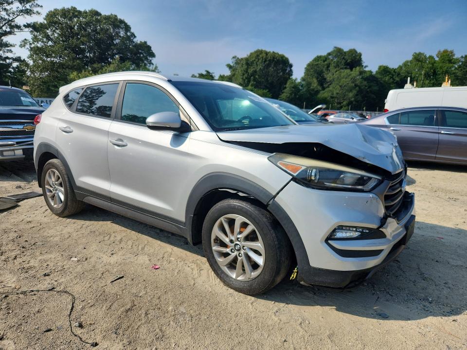 Продажа на аукционе авто 2016 Hyundai Tucson, vin: KM8J33A26GU215278, номер лота: 62480646