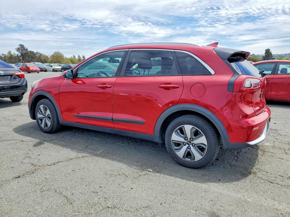 65535086 :رقم المزاد ، KNDCB3LC7H5101257 vin ، 2017 Kia Niro مزاد بيع