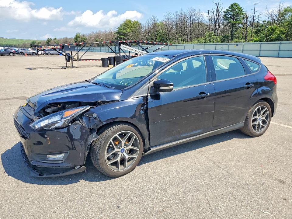63238506 :رقم المزاد ، 1FADP3M21HL311401 vin ، 2017 Ford Focus مزاد بيع