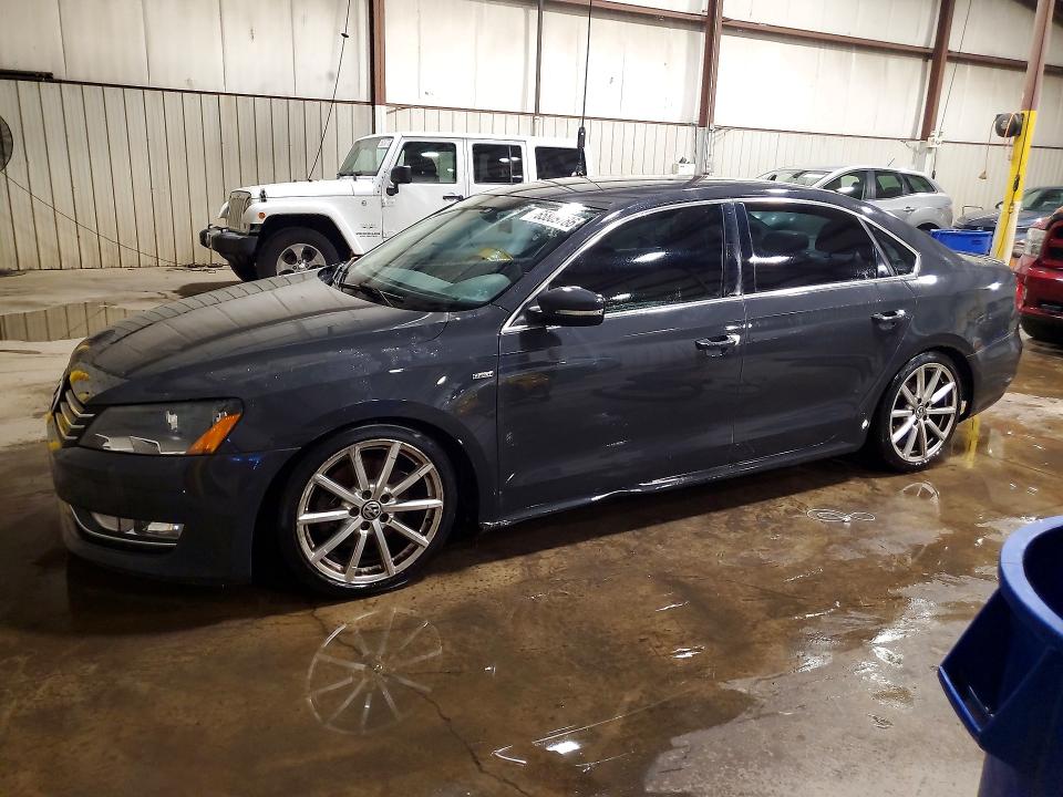 Продажа на аукционе авто 2015 Volkswagen Passat, vin: 1VWBT7A35FC014997, номер лота: 65809786