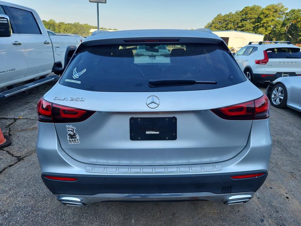64224436 :رقم المزاد ، W1N4N4GB7MJ201470 vin ، 2021 Mercedes-benz Gla مزاد بيع