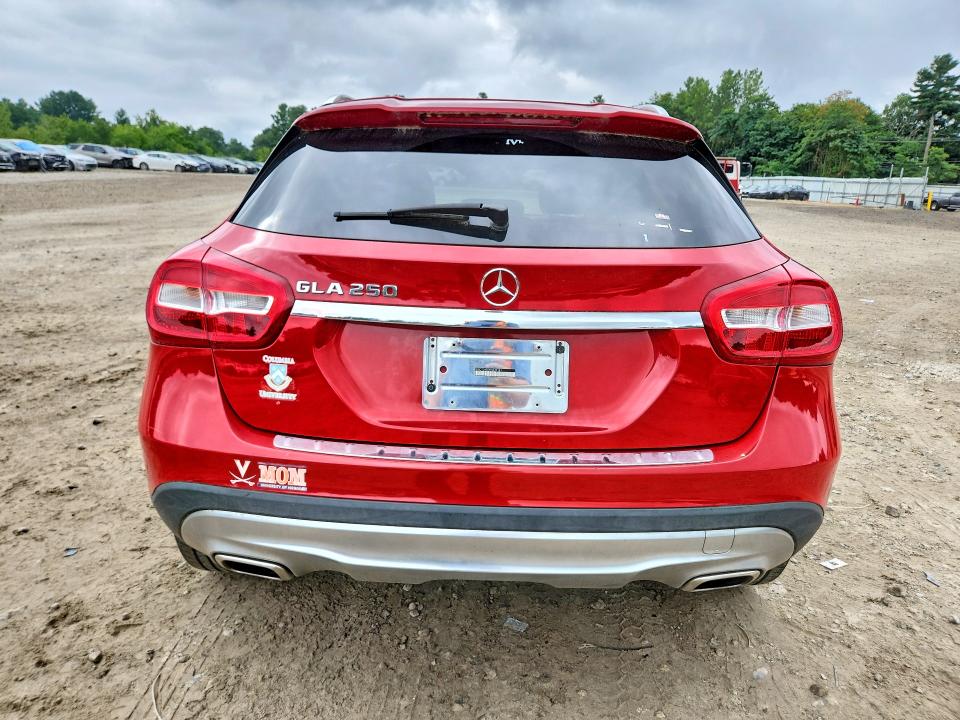 64664196 :رقم المزاد ، WDCTG4EBXHJ339181 vin ، 2017 Mercedes-benz Gla مزاد بيع