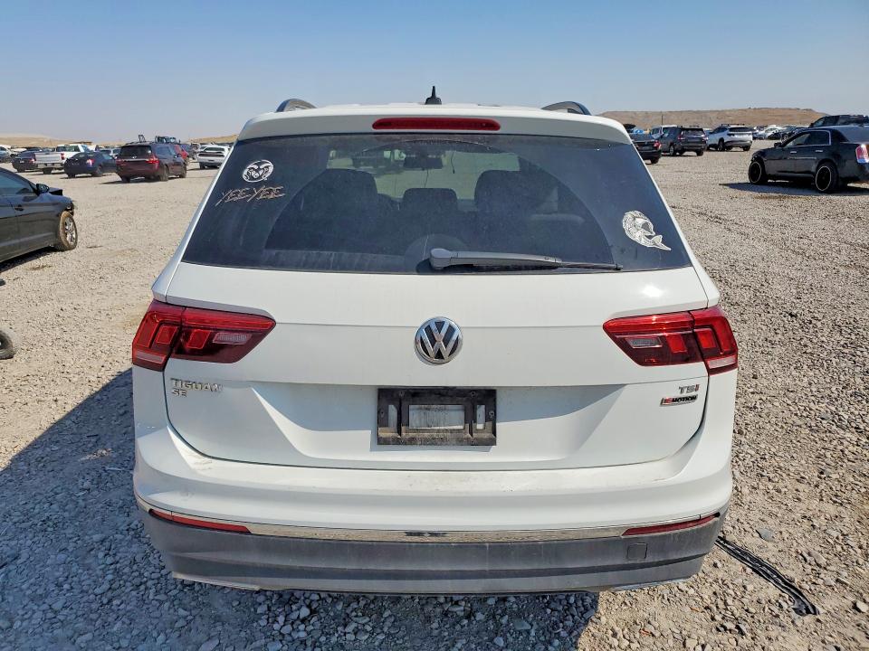 Продажа на аукционе авто 2018 Volkswagen Tiguan, vin: 3VV2B7AX4JM002406, номер лота: 63470436