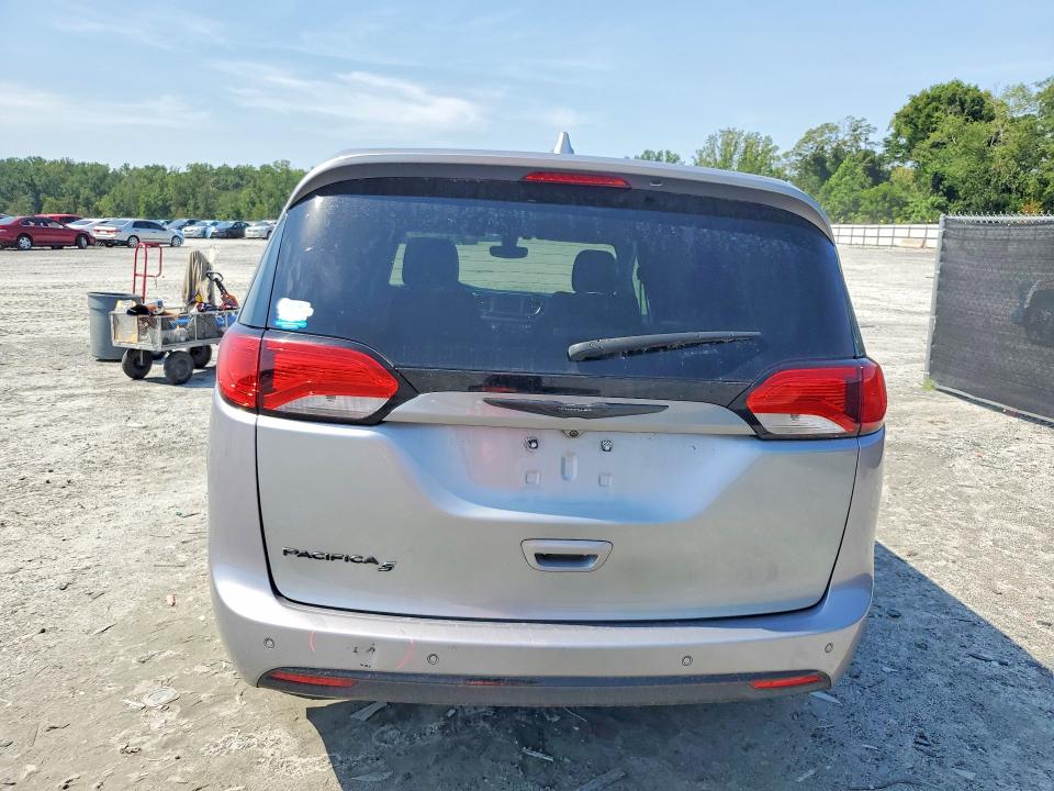 Продаж на аукціоні авто 2019 Chrysler Pacifica, vin: 2C4RC1FGXKR593805, номер лоту: 64297906