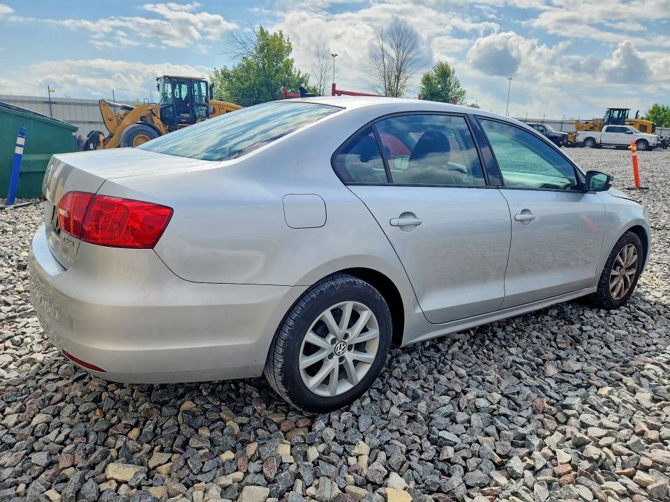2011 Volkswagen Jetta მანქანა იყიდება აუქციონზე, vin: 3VWDX7AJ8BM346551, აუქციონის ნომერი: 66814486