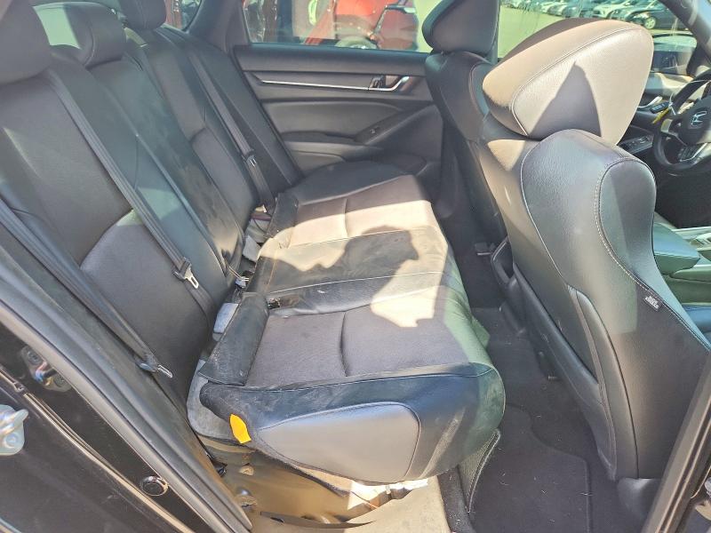 Aukcja sprzedaży 2018 Honda Accord, vin: 1HGCV1F37JA267980, numer aukcji: 63786736