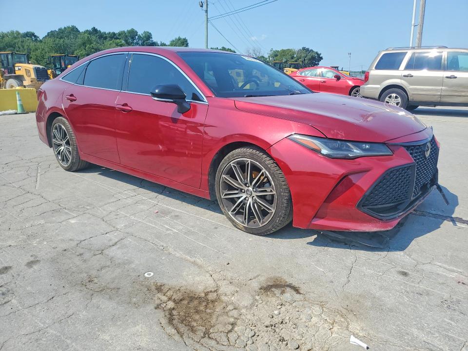 64623996 :رقم المزاد ، 4T1BZ1FB8KU002423 vin ، 2019 Toyota Avalon مزاد بيع