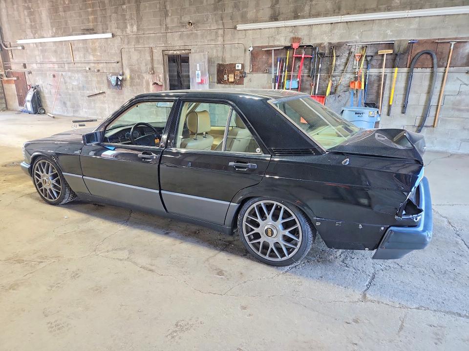 63881746 :رقم المزاد ، WDBDA29D9PG029786 vin ، 1993 Mercedes-benz 190 مزاد بيع