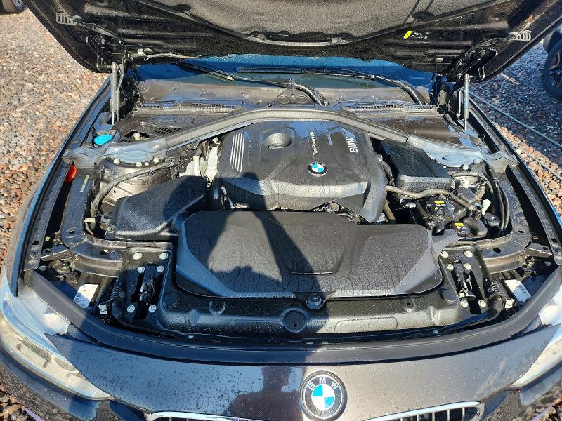 65301476 :رقم المزاد ، WBA8D9G51JNU71363 vin ، 2018 Bmw 330 مزاد بيع