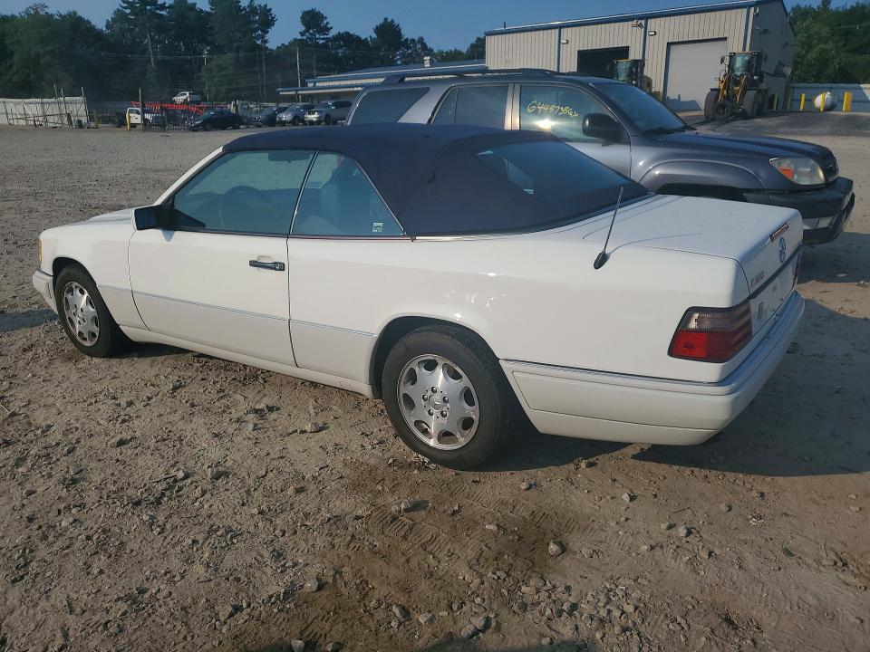 Продажа на аукционе авто 1995 Mercedes-benz E, vin: WDBEA66E1SC282772, номер лота: 64113376