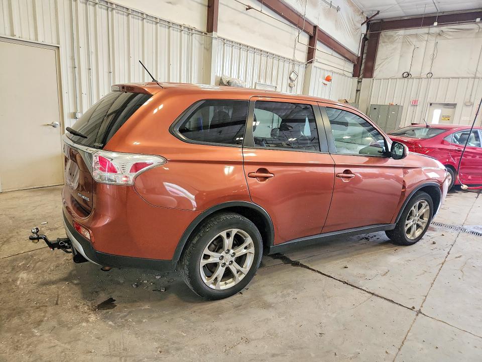 Продажа на аукционе авто 2015 Mitsubishi Outlander, vin: JA4AZ3A36FZ013435, номер лота: 63210796