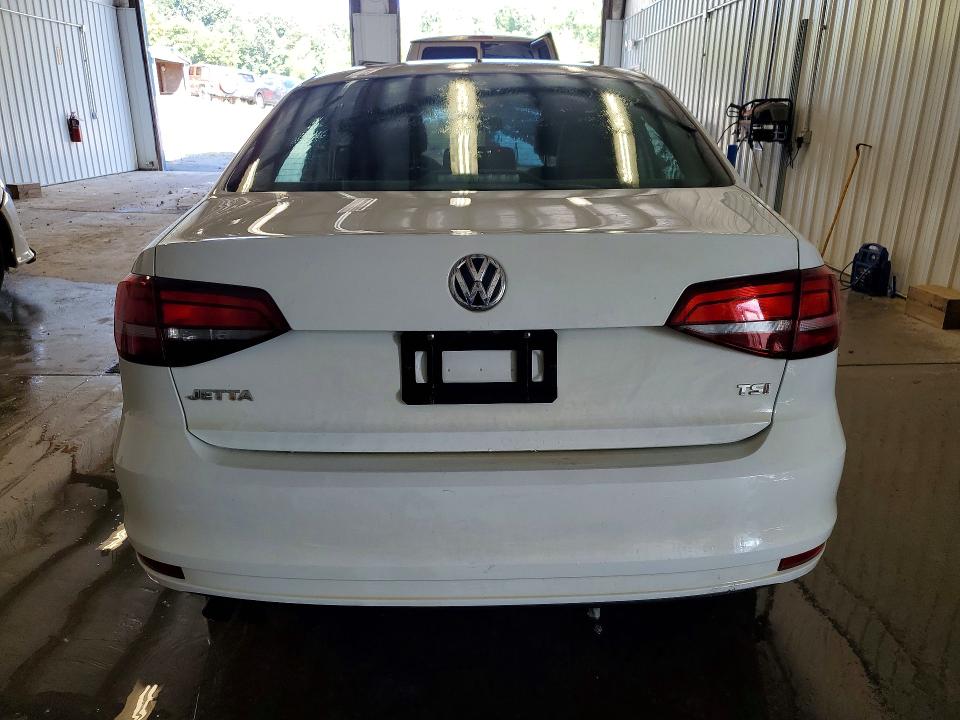 66904246 :رقم المزاد ، 3VW167AJ5HM241352 vin ، 2017 Volkswagen Jetta مزاد بيع
