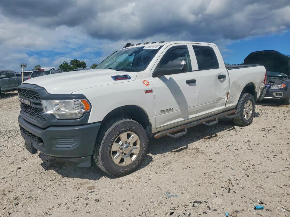 66225816 :رقم المزاد ، 3C6UR5CJ8KG711959 vin ، 2019 Ram 2500 مزاد بيع