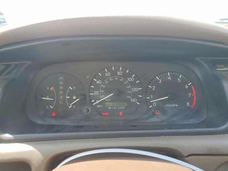 66961026 :رقم المزاد ، 4T1BG22K51U832387 vin ، 2001 Toyota Camry مزاد بيع
