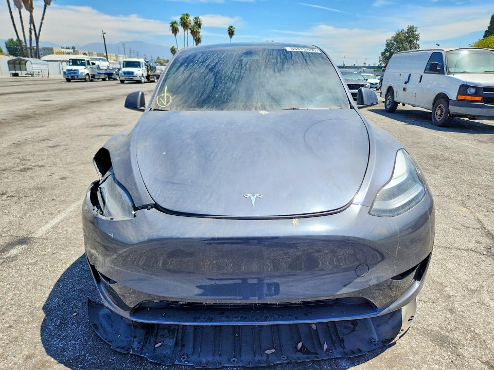 Продажа на аукционе авто 2023 Tesla Model Y, vin: 7SAYGDEE1PF890369, номер лота: 65872656